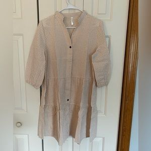 2 Beachassi spring/summer dresses.  Beige and Lt Blue check size XL